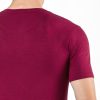 Detaliu tricou grena din fibre naturale de bambus