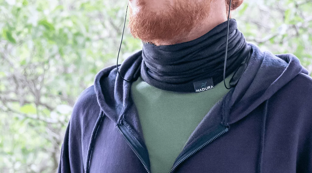 Haine si accesorii din fibre naturale - detaliu fular multifunctional fibra naturala din tencel